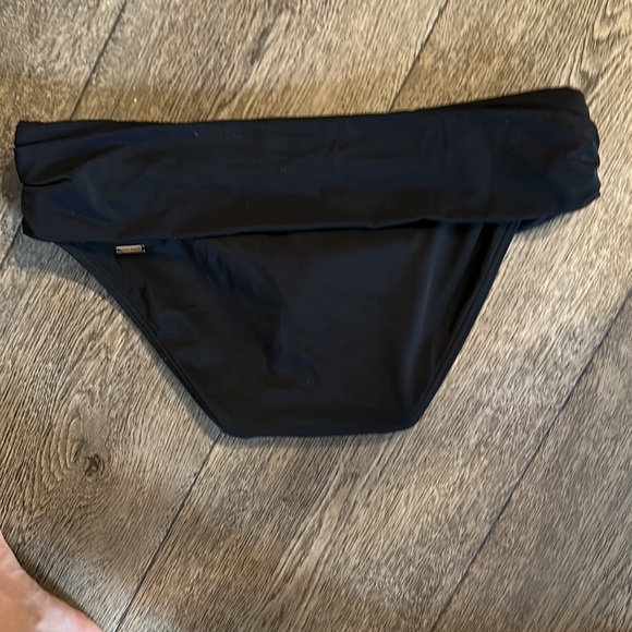 Victoria’s Secret Swim Bottoms M - Picture 2 of 4